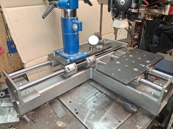 Predám nastrojovu brusku - 9