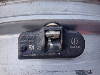 hlinikové disky org.Mazda 3,---7Jx17-ET-52,5---5x114,3 - 9