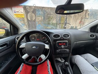 Ford focus 1.8 tdci GHIA - 9