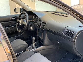 Volkswagen Golf IV 1.6B 77KW PACIFIC - 9
