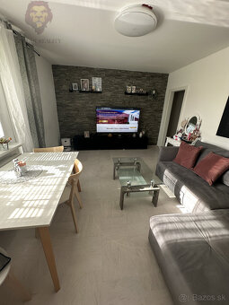 Predám 4-izbový byt, 77 m2, Nové Mesto nad Váhom – Zelená ul - 9