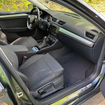 Škoda Superb 2.0 TDi DSG - 9