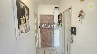HALO reality - Predaj, trojizbový byt Levice - 9