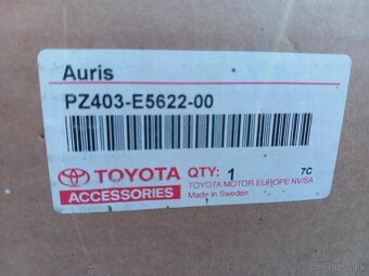 TOYOTA Auris strešný nosič - 9