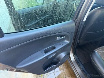 KIA Venga 1,6 cvt benzín - 9
