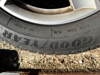 Zimne pneumatiky 215/60 R16 na orig.diskoch 5x112 - 9