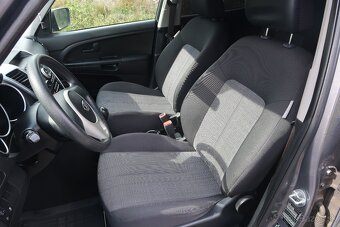 Kia Venga 1.4 66kw r.v. 2010 - 9