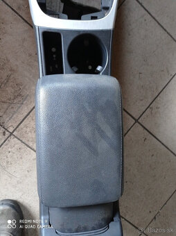 ľavé predné dvere Audi A4 b8 - 9