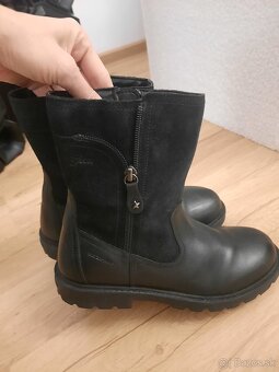 Dievčenska zimna obuv zachovalom stave , - 9