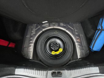 Ford Mondeo (2011) 2.0 TDCi Titanium Hatchback, 103kW - 9