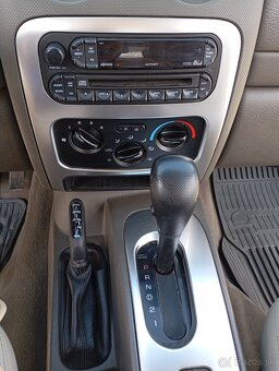 Jeep Cherokee Limited 2.8 CRD, 120 kW, automat, 2005 - 9