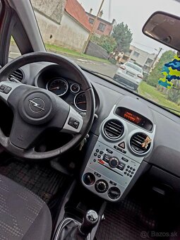 Opel Corsa 1.2 16V 63kw (86ps) 2013 Garážované - 9