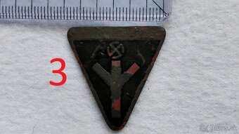 kopané odznaky, kokarda, medaila - 9