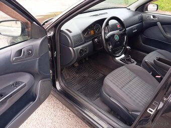 Predám Škoda Octavia tour.1.6.75.kw.r.v.2006.stk/ek Nová - 9