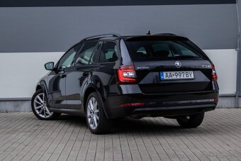 Škoda Octavia Combi 2.0 TDI Style DSG - 9
