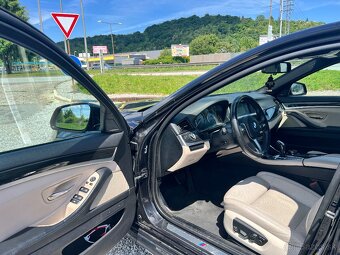 BMW Rad 5 550i xDrive - 9