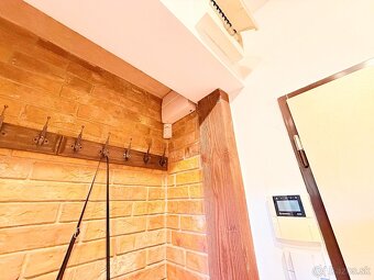 2-IZBOVÝ PODKROVNÝ BYT PO REKONŠTRUKCII S VÝHĽADOM NA SLAVÍN - 9