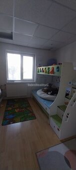 EXKLUZÍVNE: 4-izbový tehlový byt na Zobore s atmosférou rodi - 9
