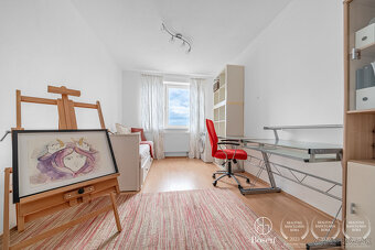 BOSEN | 3- izbový priestranný byt Budatínska ulica - Petržal - 9