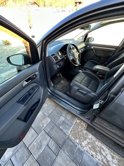 Volkswagen Touran Cross 2.0tdi - 9