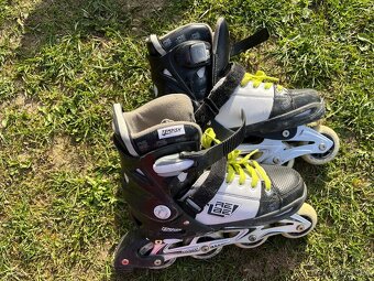 Korčule lyže, skateboard, prilby - 9