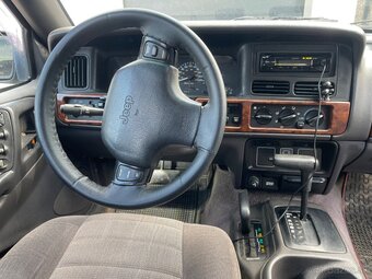 Jeep Grand Cherokee ZJ - 9