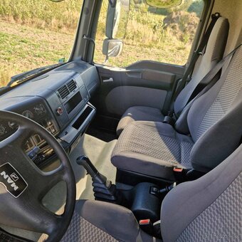 MAN TGL 12.240 Trojstranný sklápač S3 - 9
