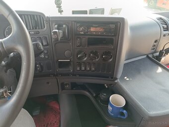 SCANIA tahač -hydraulika - 9