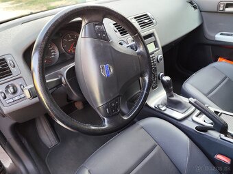 Volvo v50 - 9