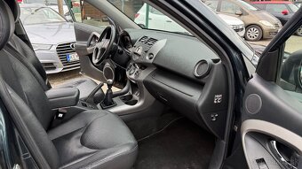 Toyota RAV4 2.2 D-4D 180 X+ - 9