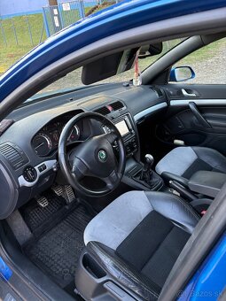 ŠKODA OCTAVIA COMBI VRS 2.0 TFSI 147 KW - 9
