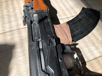 cyma ak47 , cm 0.28 - 9