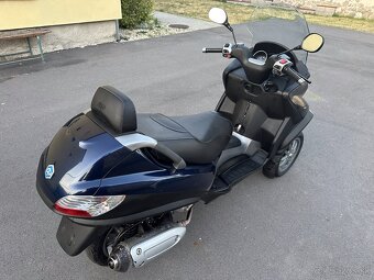 Piaggio MP3 125 - 9