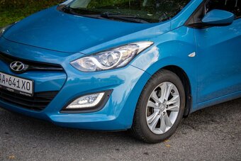 Hyundai i30 Hatchback 1.4i + LPG AJ NA SPLÁTKY/PROTIÚČET/ - 9