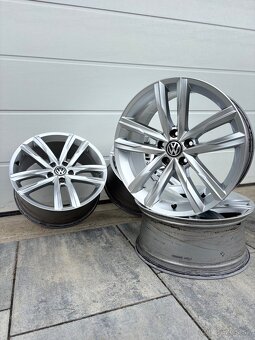 ✅ 5x112 r18 Dartford Passat b8 - 9