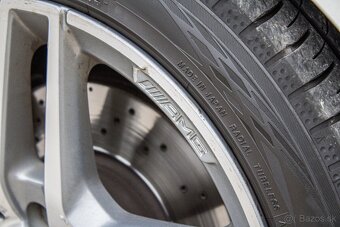 Mercedes-Benz E300 Bluetec Hybrid - 9