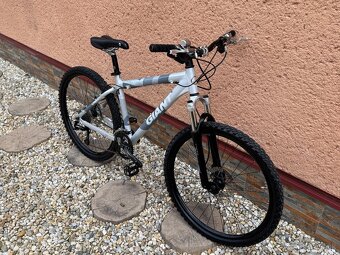 Horský Bicykel GIANT TERRAGO 26” - 9