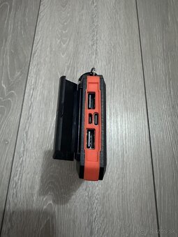 Powerbanka solárna nabíjačka predám - 9