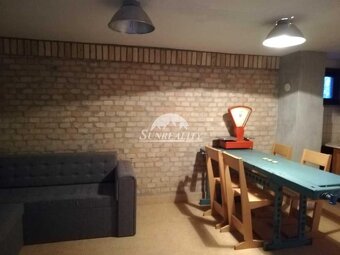 ZNÍŽENÁ CENA LEN U NÁS Predám - Chata s viničnou pivni - 9