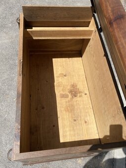 Menšia dubová komoda so šuplíkom - 9