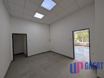 PRENÁJOM: Obchodný priestor 158 m2 v centre Petržalky (Streč - 9