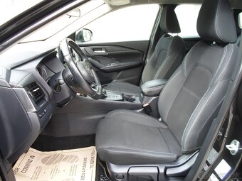 Nissan Qashqai 1.3 DIG-T 158 Mild Hybrid automat,F1,360°kame - 9