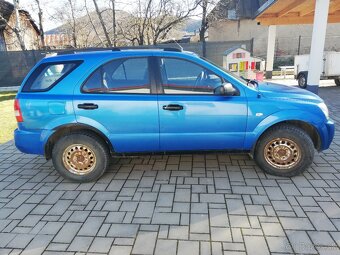 Kia Sorento - 9