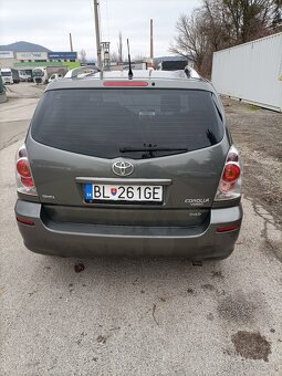 Predám Toyota Corollu Verso - 9