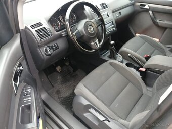VOLKSWAGEN TOURAN 77kW 2011 - 9