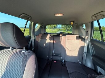 Toyota RAV4 - 9