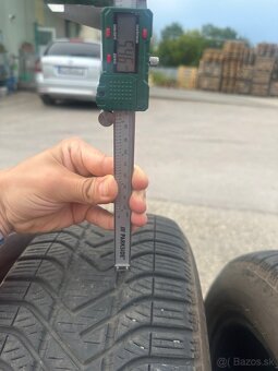 Pirelli snowcontrol 3. 205/55. - r16 - 9