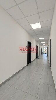 Prenájom kancelárie 22m2 a 21m2,parkovanie,Magnezit. ulica K - 9