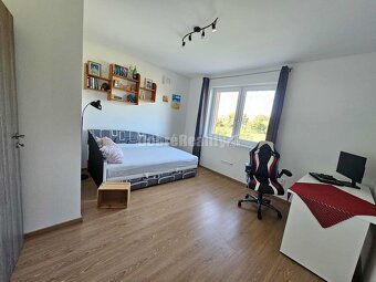 MODERNÁ 4 roč.NOVOSTAVBA - NA PREDAJ v obci BABINDOL - 9
