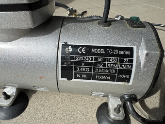 Predám novú drevenú skrinu na dlhé 5. ks zbraní a iné.... - 9